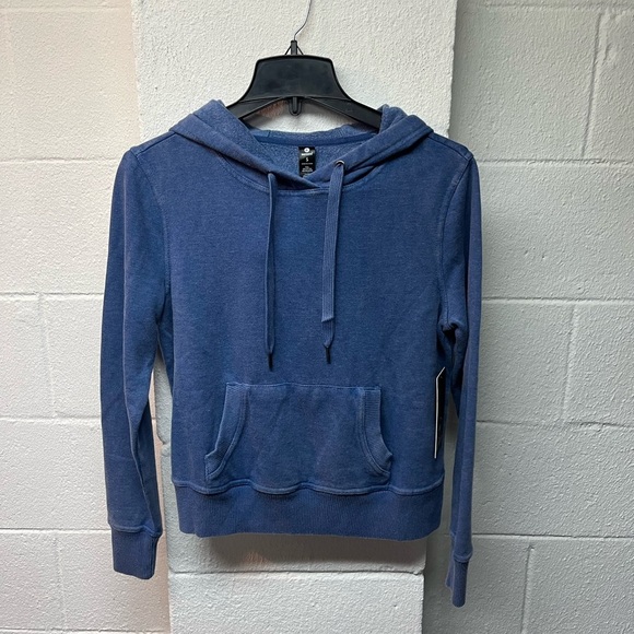 90 Degree By Reflex Tops - 90 degree women's sz. S Soft blue
slightly sun faded hoodie